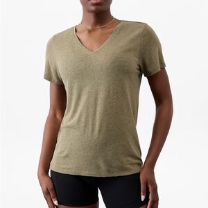 Athleta Getaway Linen Modal Blend V-Neck Tee Breathable Everyday Green sz Large